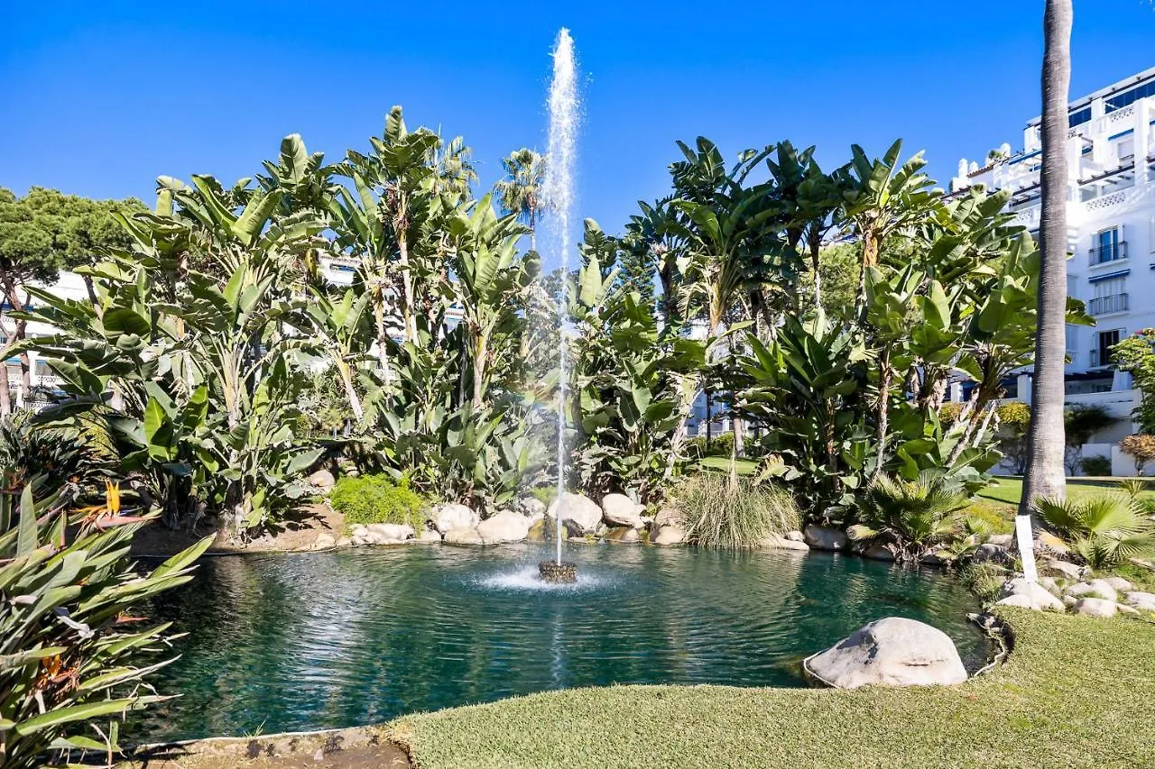 Stylish Sea View Apartment In Playas Del Duque Marbellac