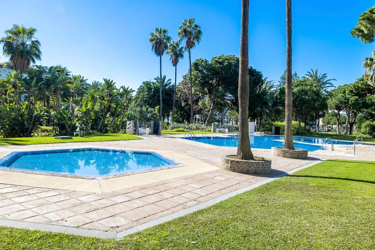 Stylish Sea View Apartment In Playas Del Duque Marbella 0*,