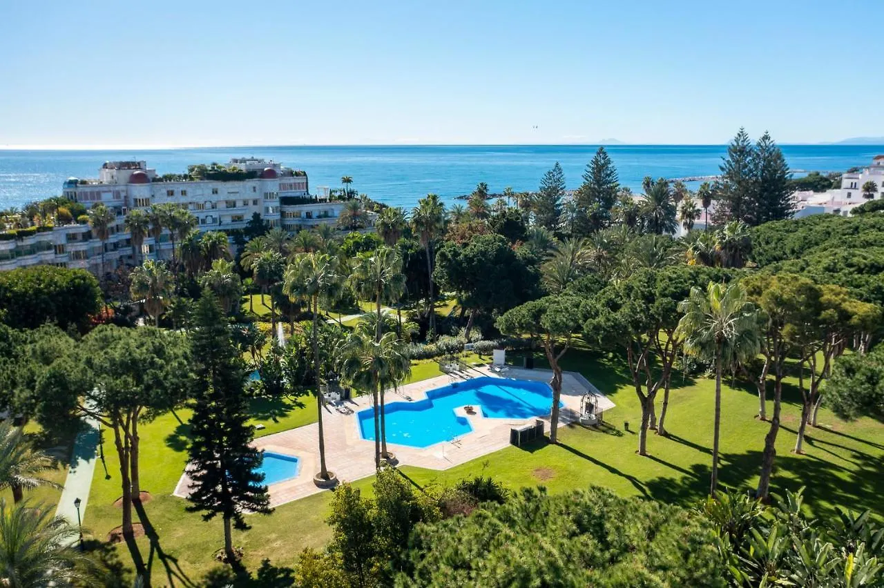 Stylish Sea View Apartment In Playas Del Duque Marbella